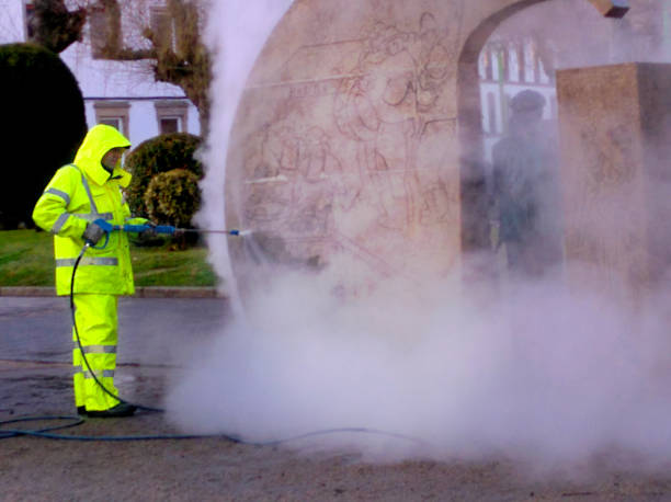 Why Choose Our Certified Pressure Washing Experts for Your Project Needs in Edgewood, FL?